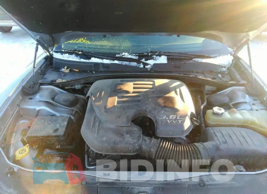 2C3CDXHG6FH810141 Photo# 10