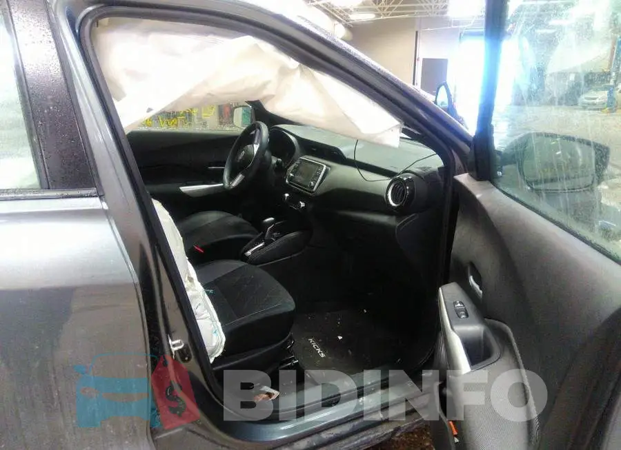 3N1CP5CU5KL524404 Photo# 5