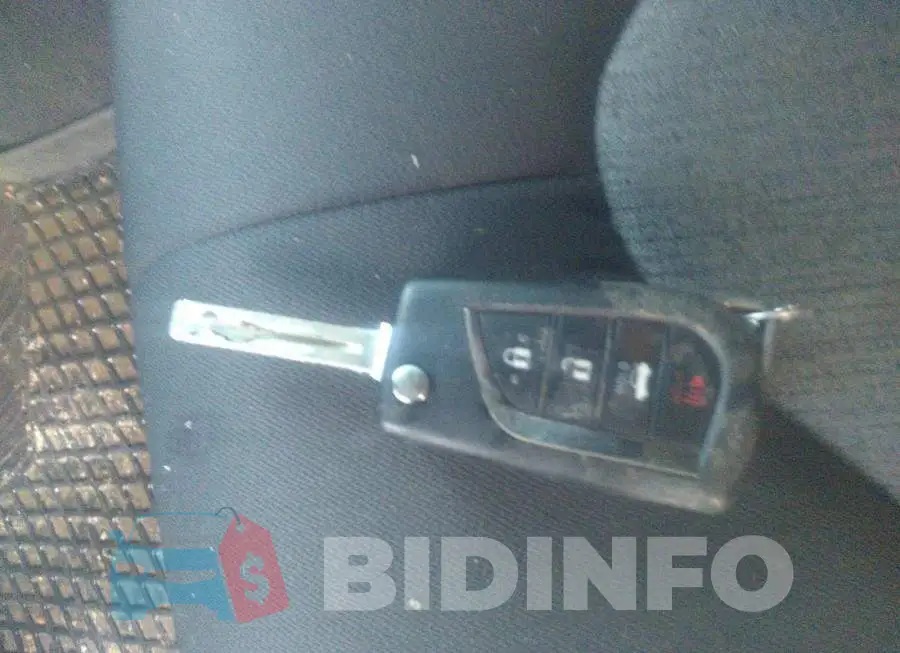 4T1B11HK2KU802817 Photo# 11