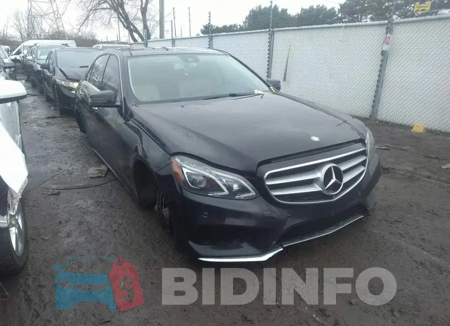 WDDHF6HB6FB134296 Photo# 1