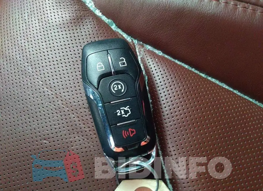 2LMPJ8LR9HBL37782 Photo# 11