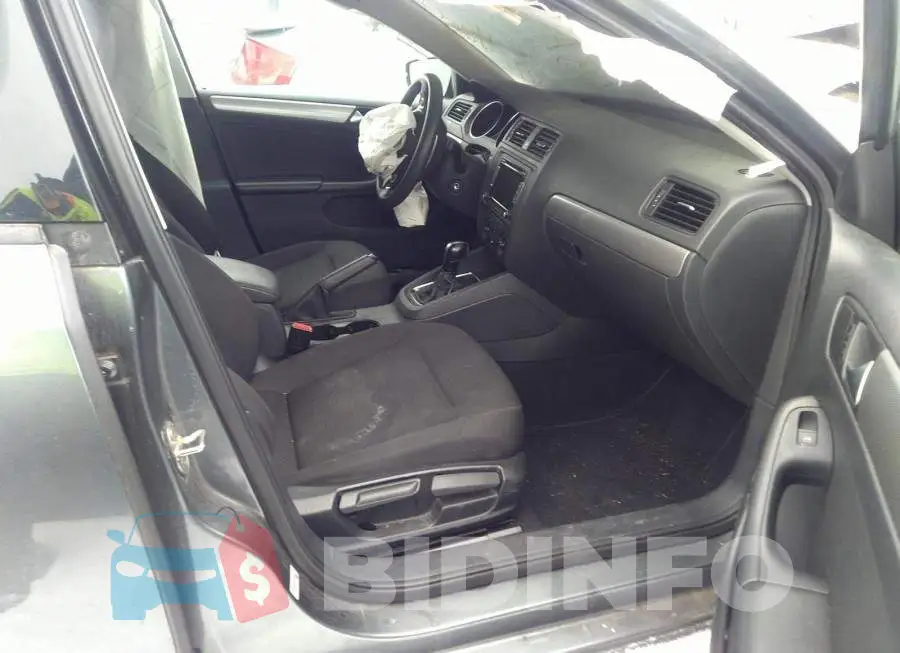 3VW2K7AJ9FM336087 Photo# 5