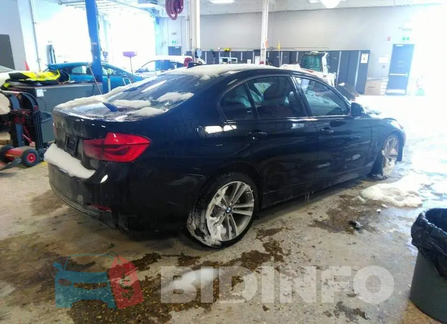 WBA8E3G56GNT77319 Photo# 4