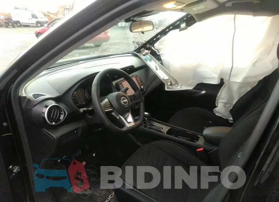 3N1CP5CV8NL512096 Photo# 5