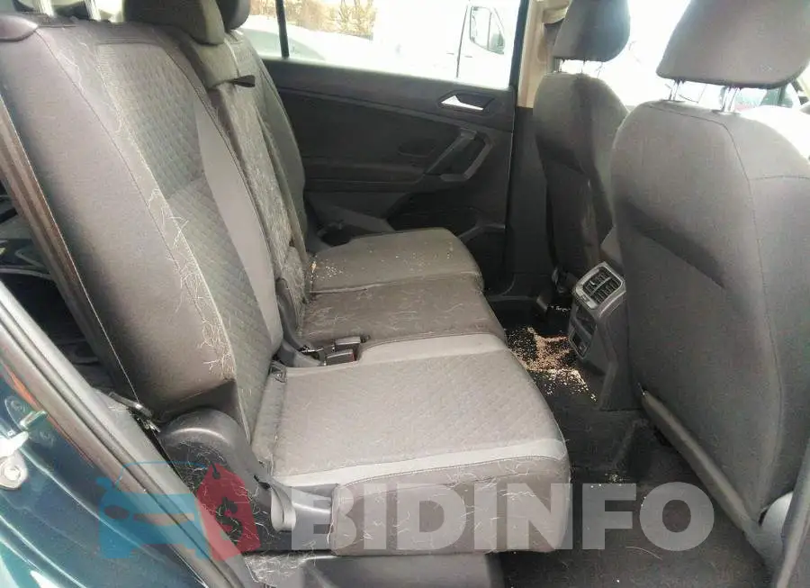 3VV1B7AX2KM087582 Photo# 8