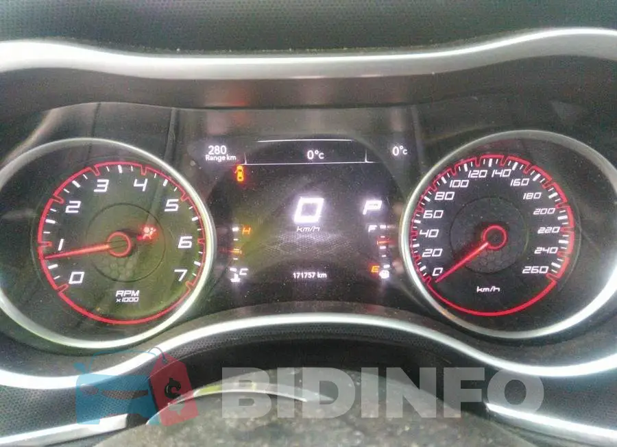2C3CDXHGXFH827170 Photo# 7