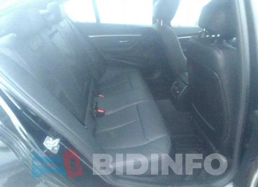 WBA8E3G5XGNU00326 Photo# 8
