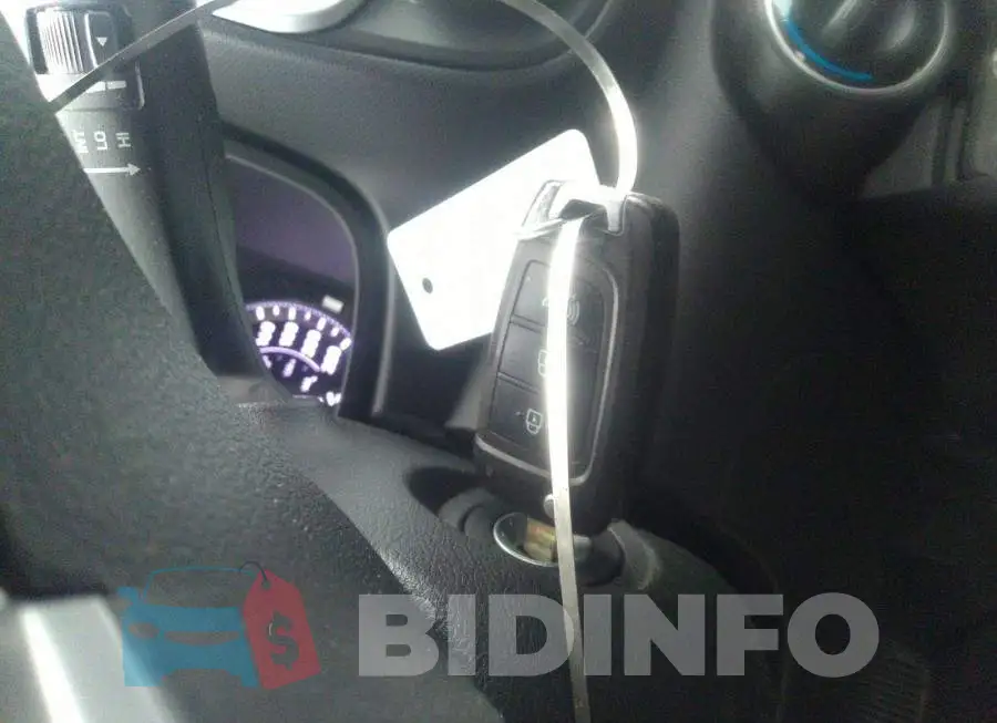 KMHRB8A3XNU132901 Photo# 11