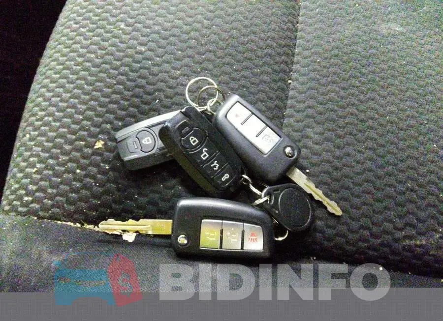 JN1BJ1CR6JW209072 Photo# 11