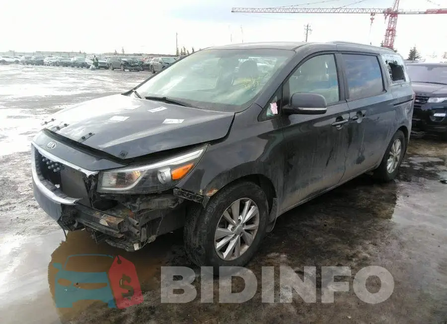 KNDMB5C18F6016143 Photo# 2