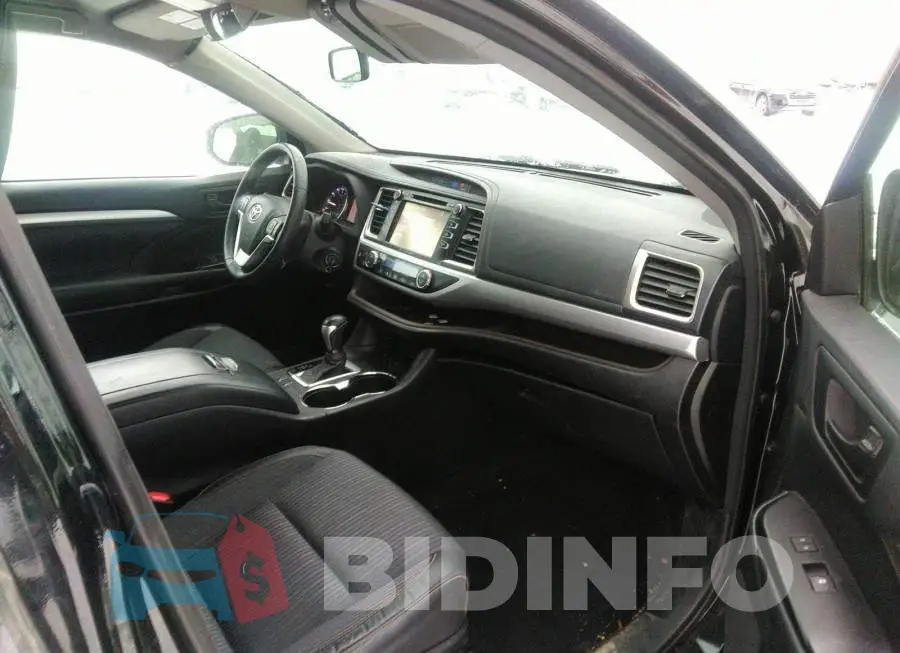5TDBKRFH6GS314781 Photo# 5