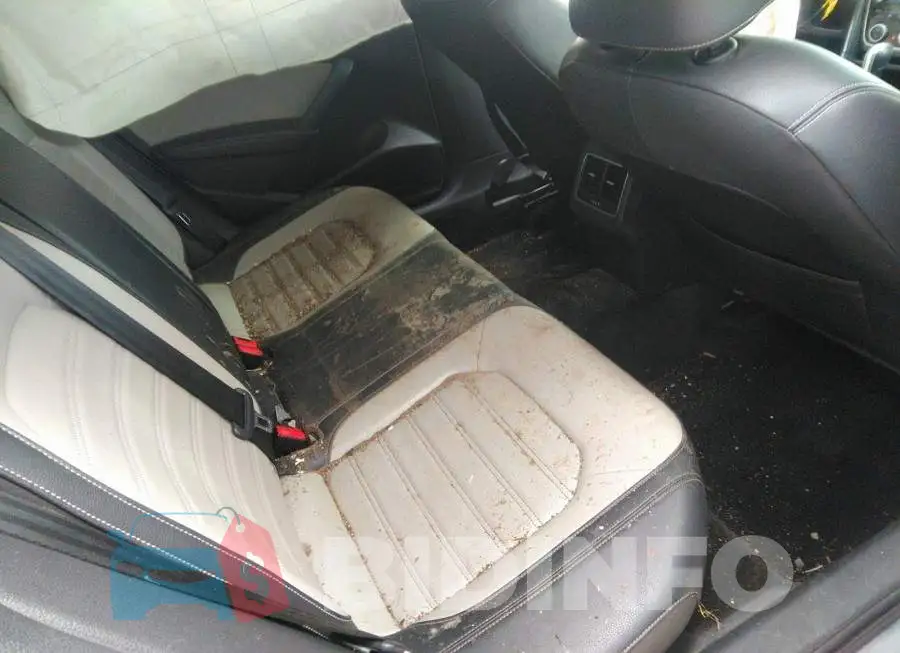 1VWBS7A35FC098967 Photo# 8