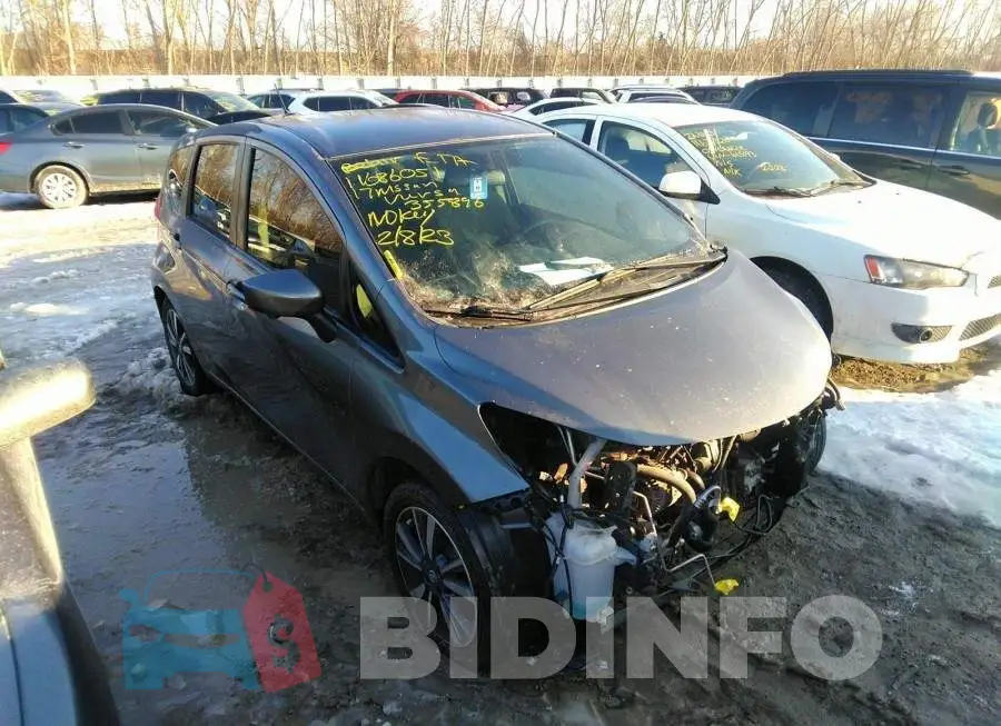 3N1CE2CP7HL355896 Photo# 1