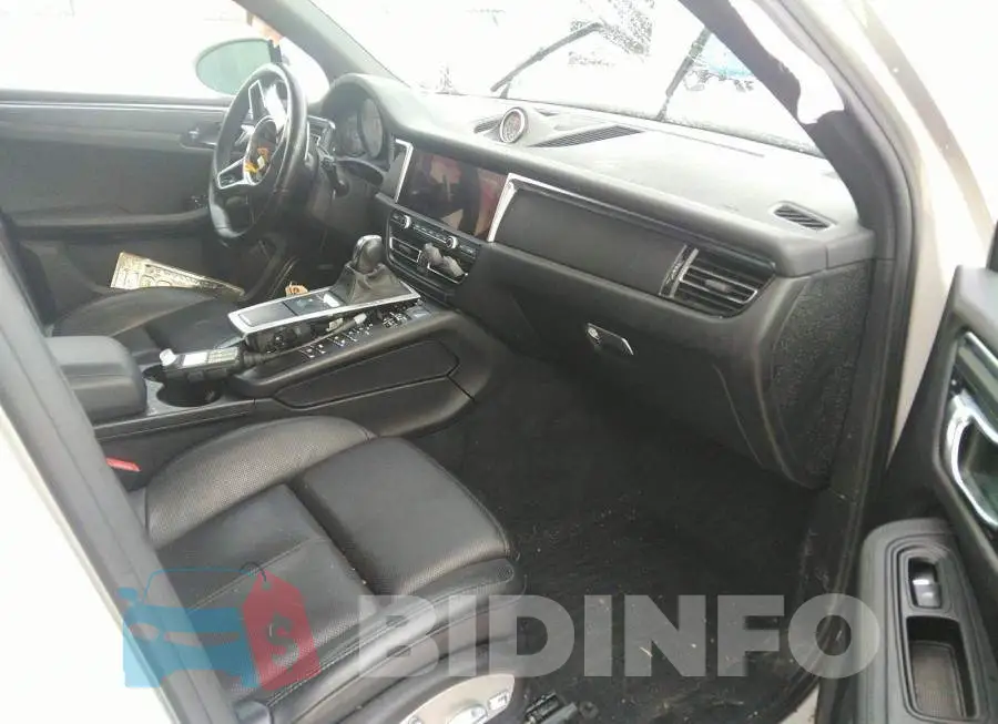 WP1AA2A55LLB05562 Photo# 5