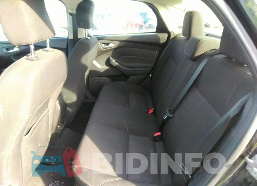 1FADP3FE6FL309342 Photo# 8
