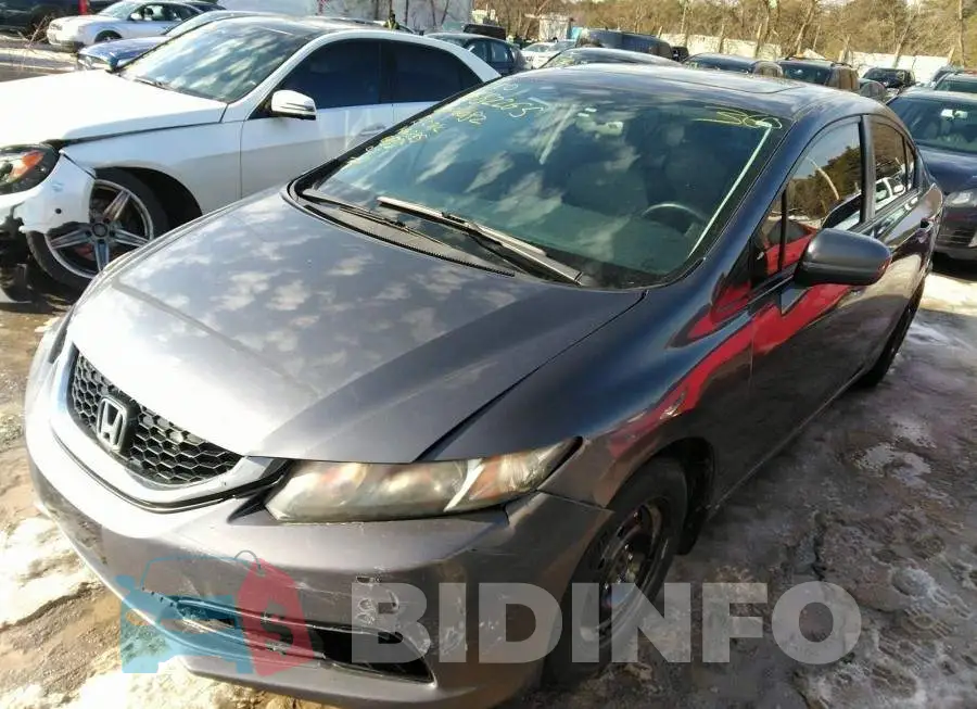 2HGFB2F53FH011082 Photo# 2