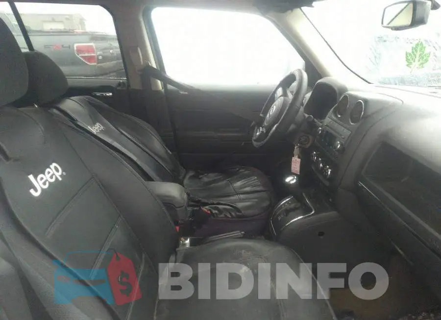 1C4NJRAB2HD159873 Photo# 5
