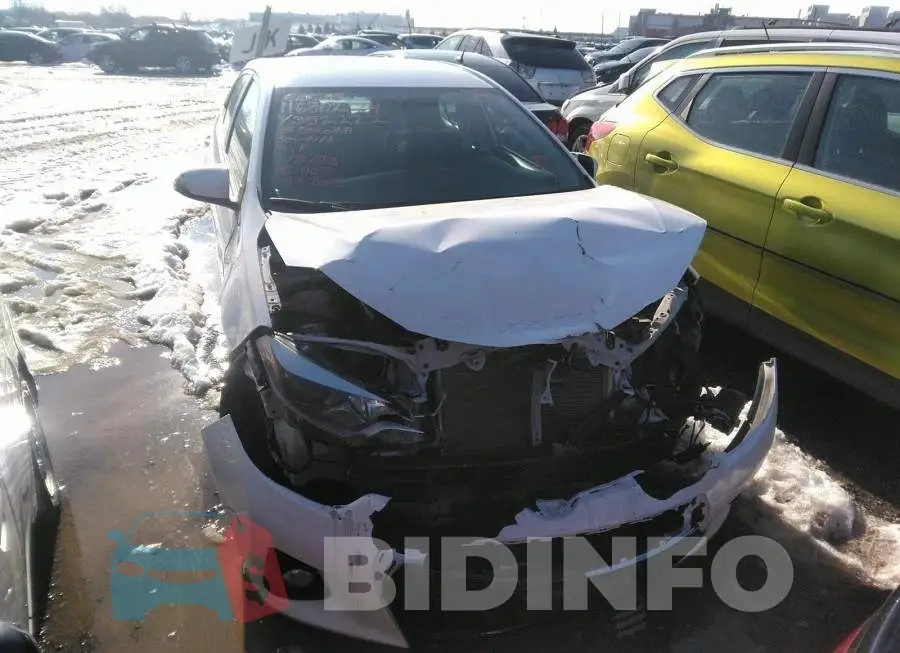 2T1BURHE0FC352222 Photo# 6