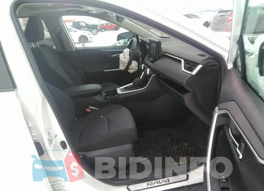 2T3R1RFV2MC168768 Photo# 5
