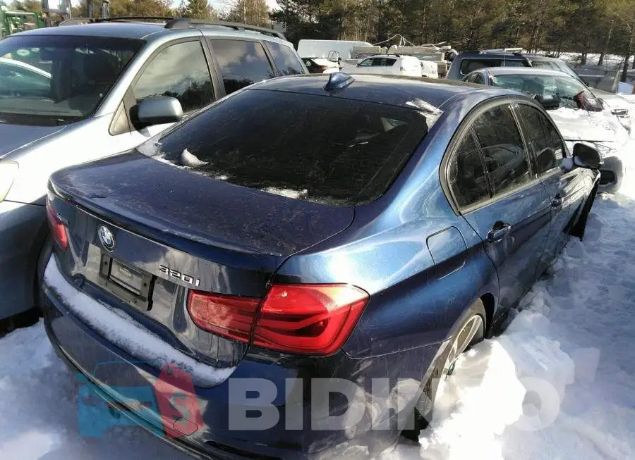 WBA8A3C53GK690380 Photo# 4