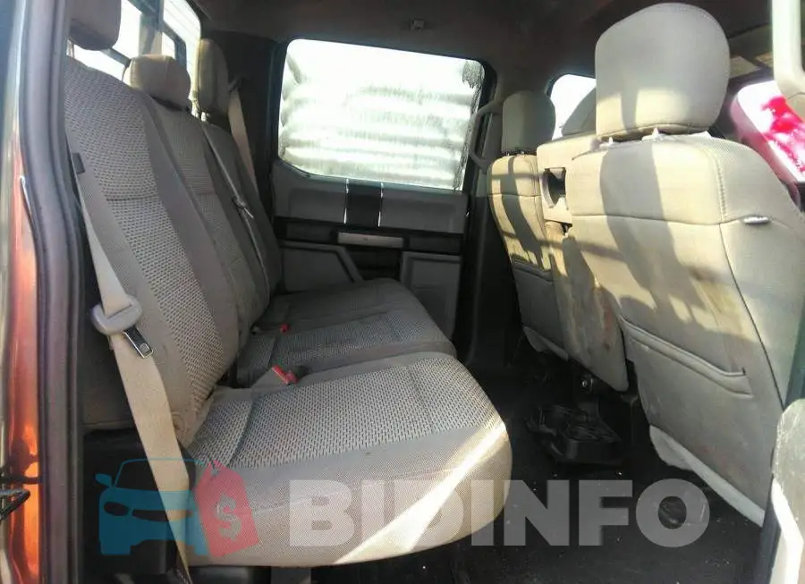 1FT8W3B62HEF28237 Photo# 8