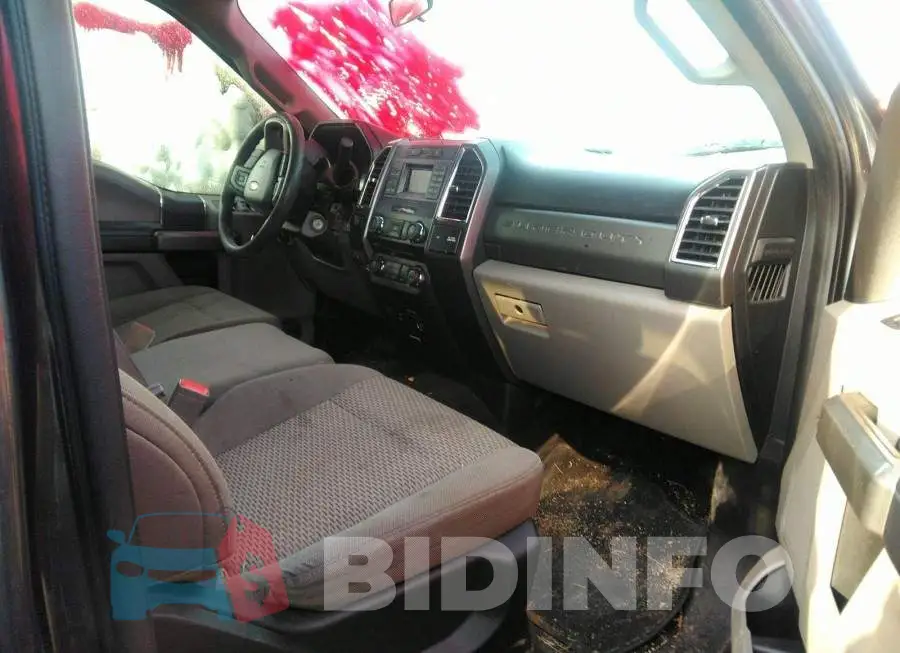 1FT8W3B62HEF28237 Photo# 5