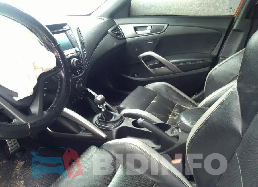 KMHTC6AE8GU252045 Photo# 5
