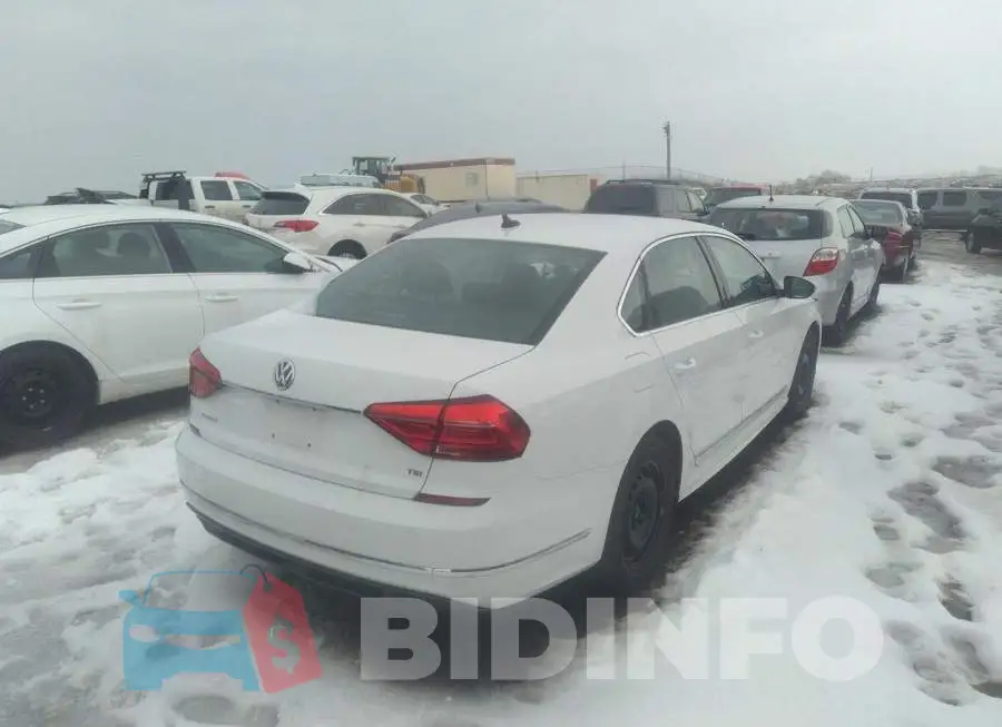 1VWCS7A31GC065826 Photo# 4