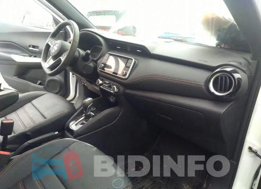 3N1CP5CU3KL561127 Photo# 5
