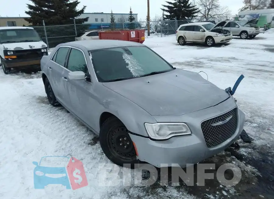 2C3CCAPT0JH223828 Photo# 1
