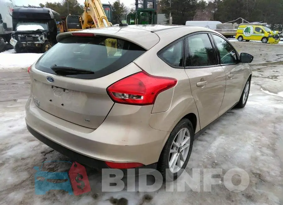 1FADP3K21JL273774 Photo# 4