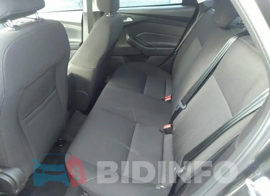 1FADP3F26FL271648 Photo# 8