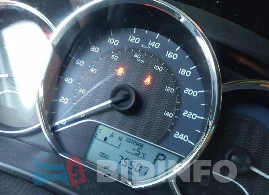 2T1BURHEXFC331443 Photo# 7