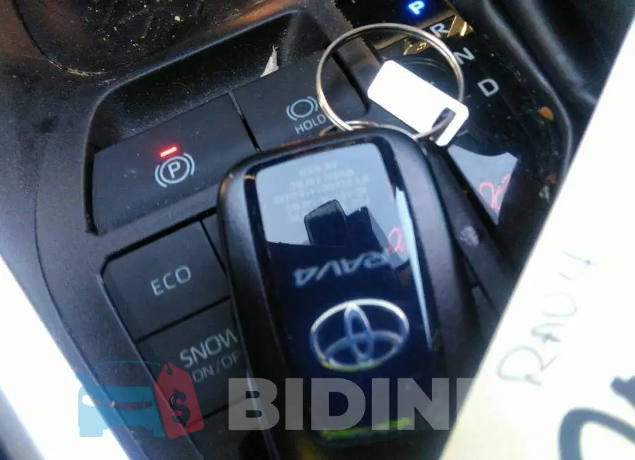2T3R1RFV9MC162756 Photo# 11