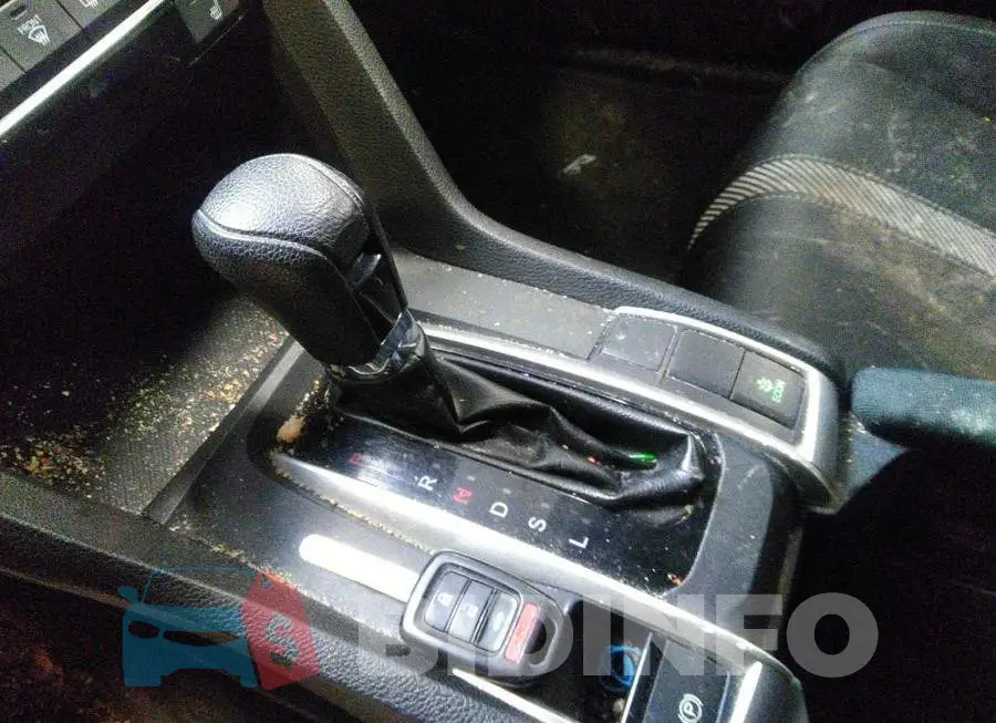 2HGFC2F5XGH038195 Photo# 11