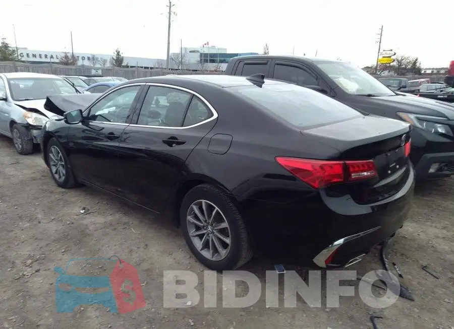 19UUB1F52JA801384 Photo# 3