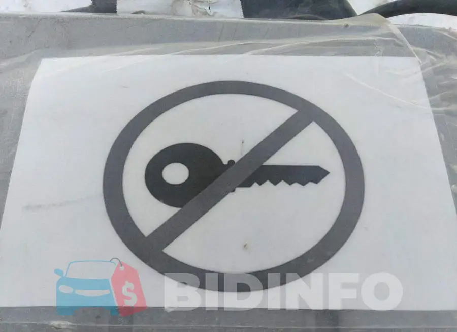 1C4NJRAB8FD257464 Photo# 11