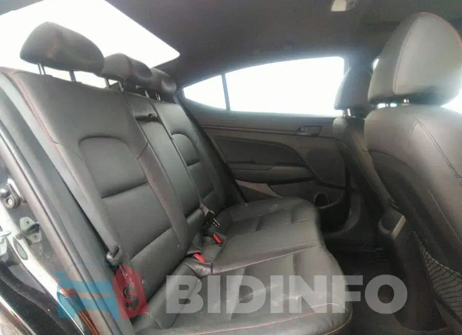 KMHD04LBXLU002627 Photo# 8