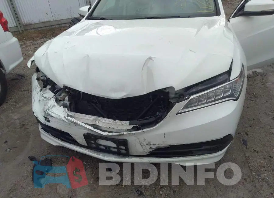 19UUB1F55HA800644 Photo# 6