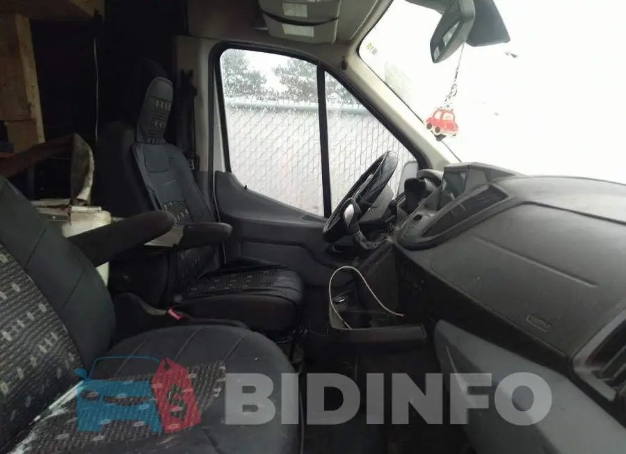 1FTYR2CV6HKA88323 Photo# 5