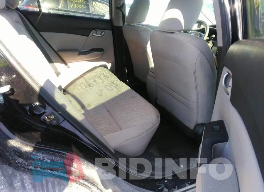 2HGFB2E40FH048714 Photo# 8