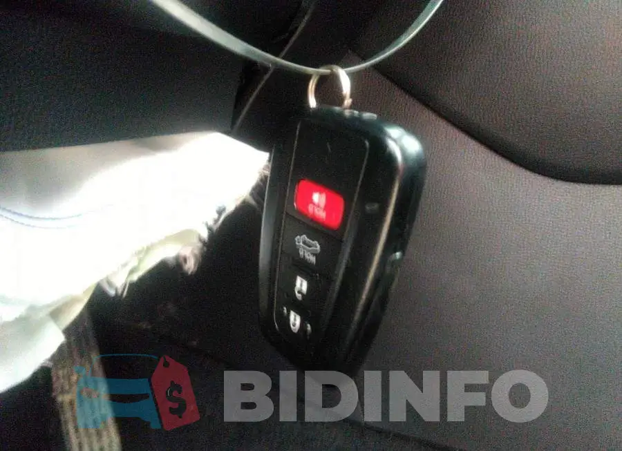 2T3R1RFV3LC128519 Photo# 11