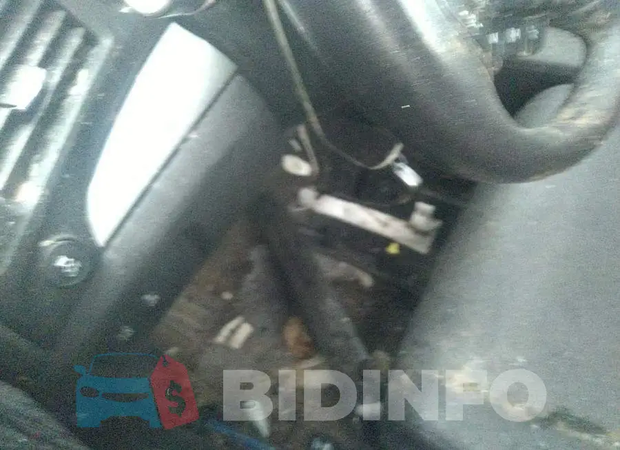 19UDE2F79GA801941 Photo# 11