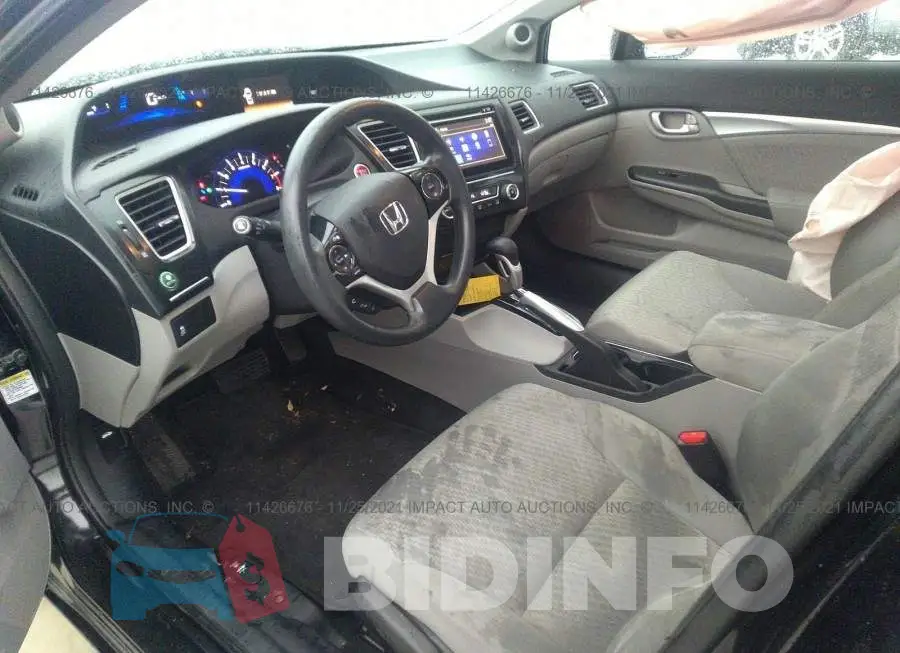 2HGFB2F84FH558937 Photo# 5