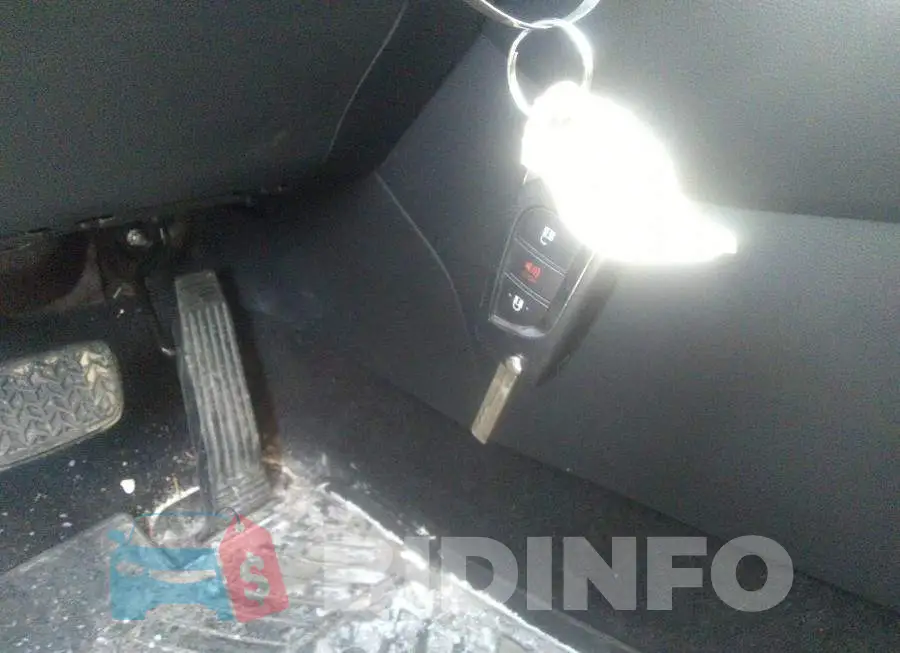 2T3B1RFV6KC008827 Photo# 11