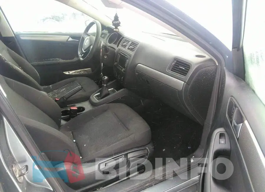 3VW1K7AJ8FM207821 Photo# 5