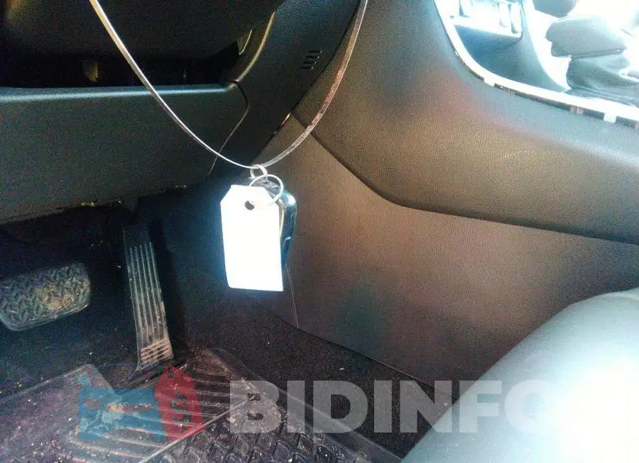 2T3R1RFV9MC212023 Photo# 11
