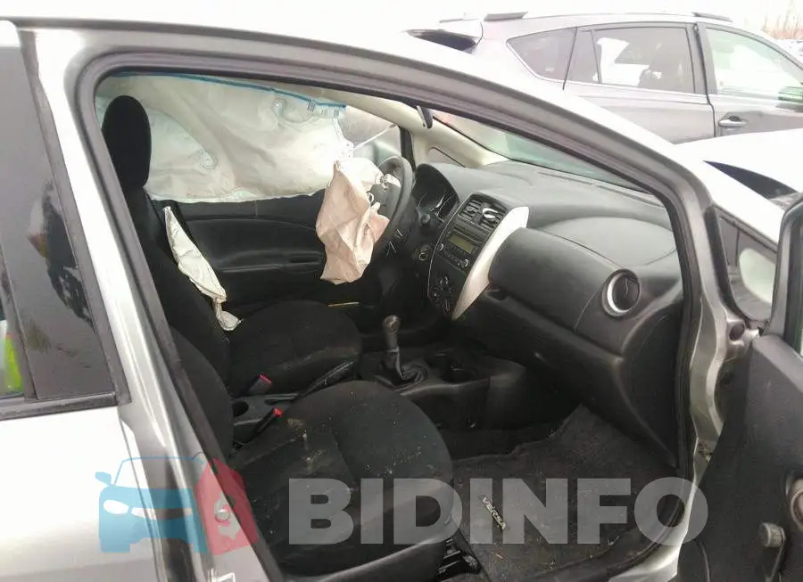 3N1CE2CP5FL370362 Photo# 5