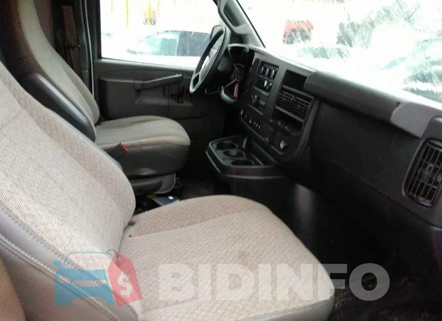 1GCWGBFP4M1267180 Photo# 5