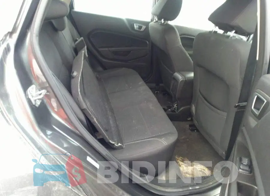 3FADP4EJ3FM174016 Photo# 8